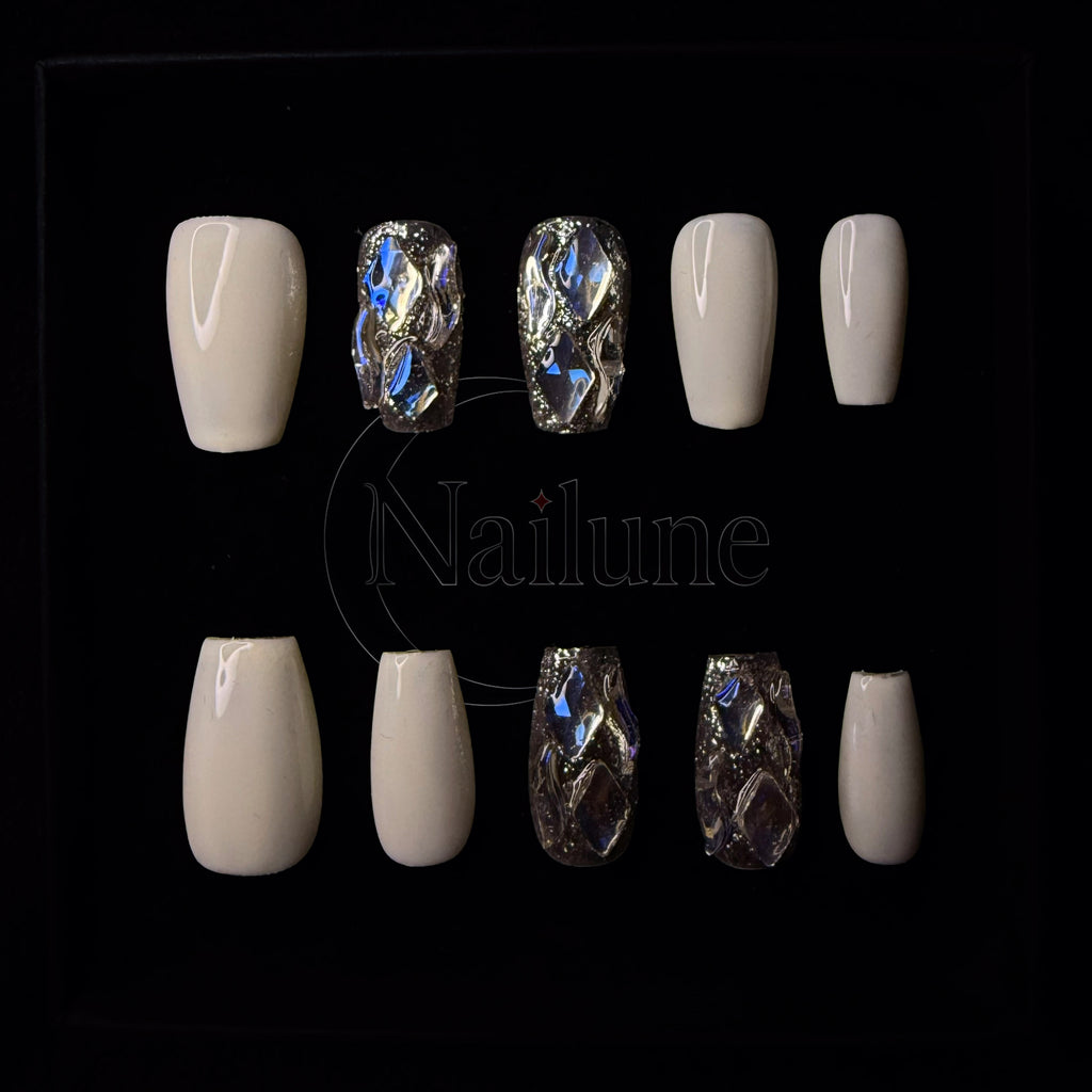 Faux-ongles Cercueil press on Celeste Blanc Brillant