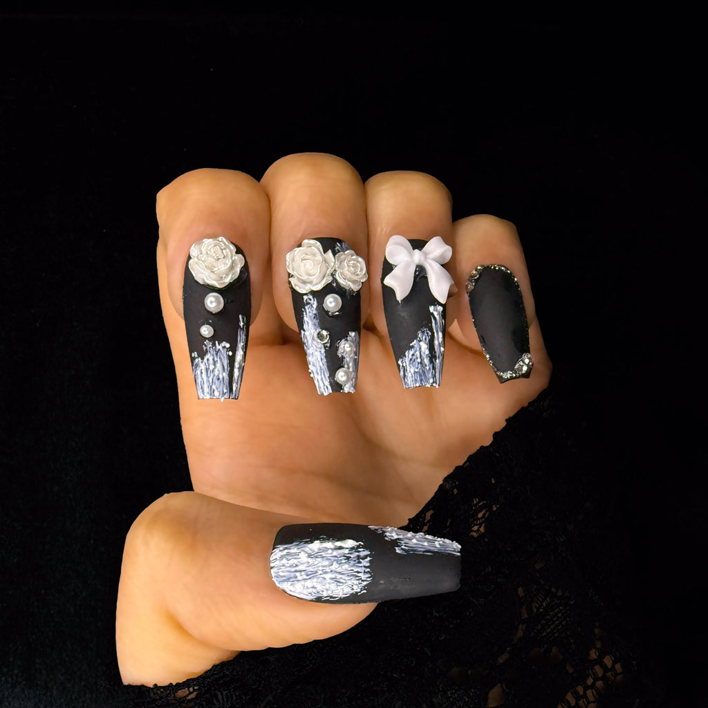 Faux-ongles Cercueil press on Black Velvet Noir Mat