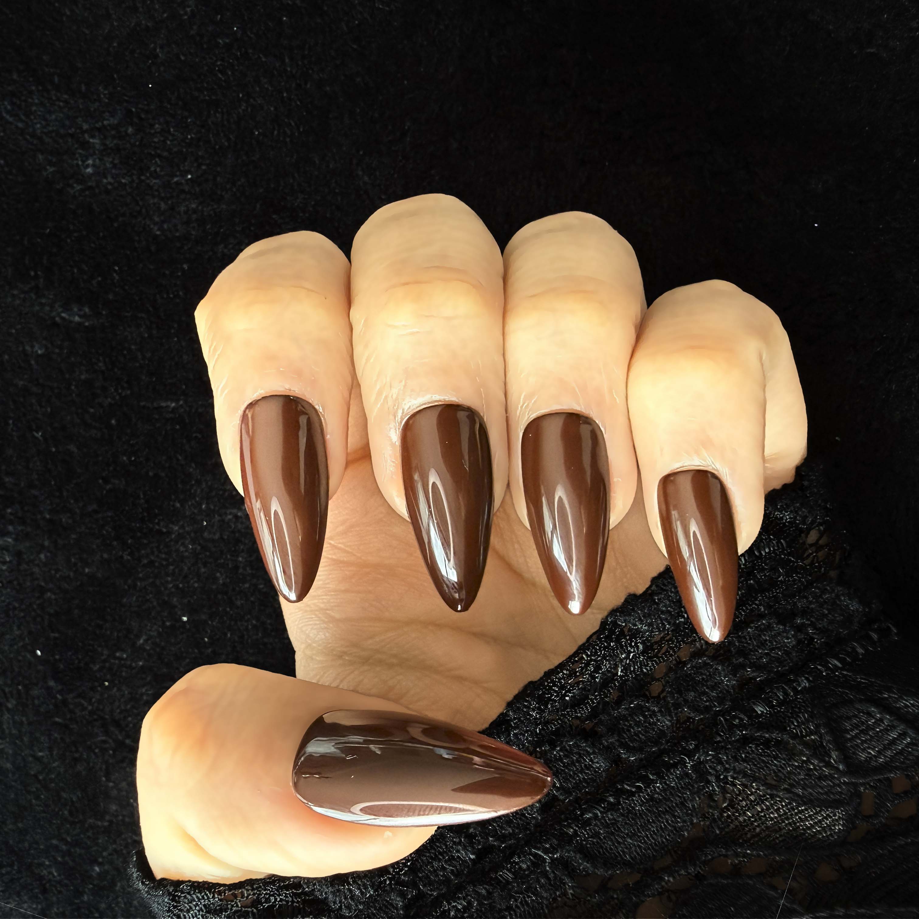 Faux-ongles Amande press on Chocolate Marron Brillant