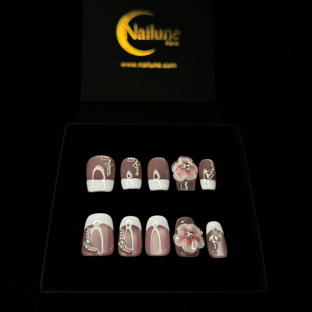 Faux-ongles Carré press on French Flower Clair Brillant