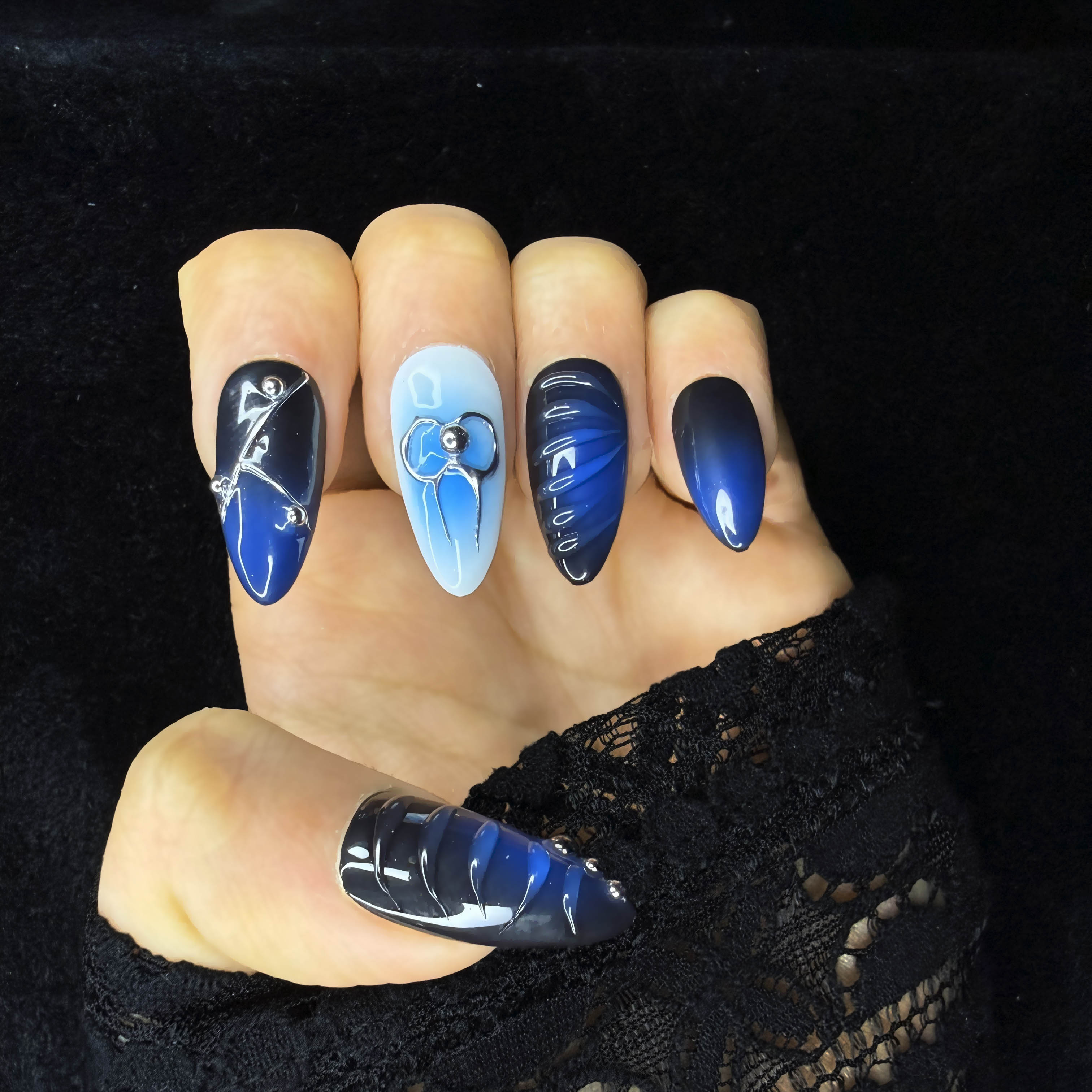 Faux-ongles Amande press on Midnight Pulse Blanc Brillant