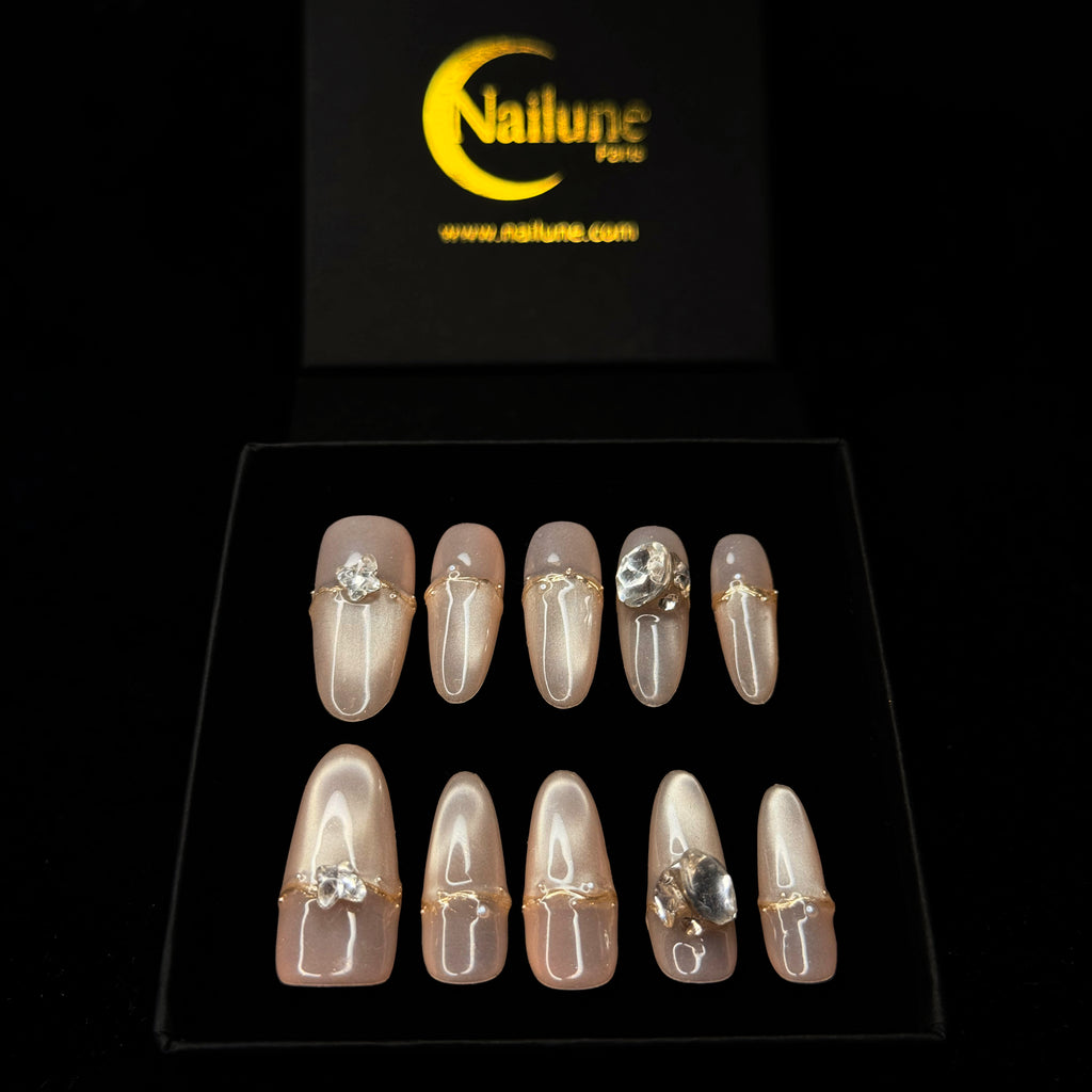 Faux-ongles Amande press on Nude Diamond Blanc Brillant