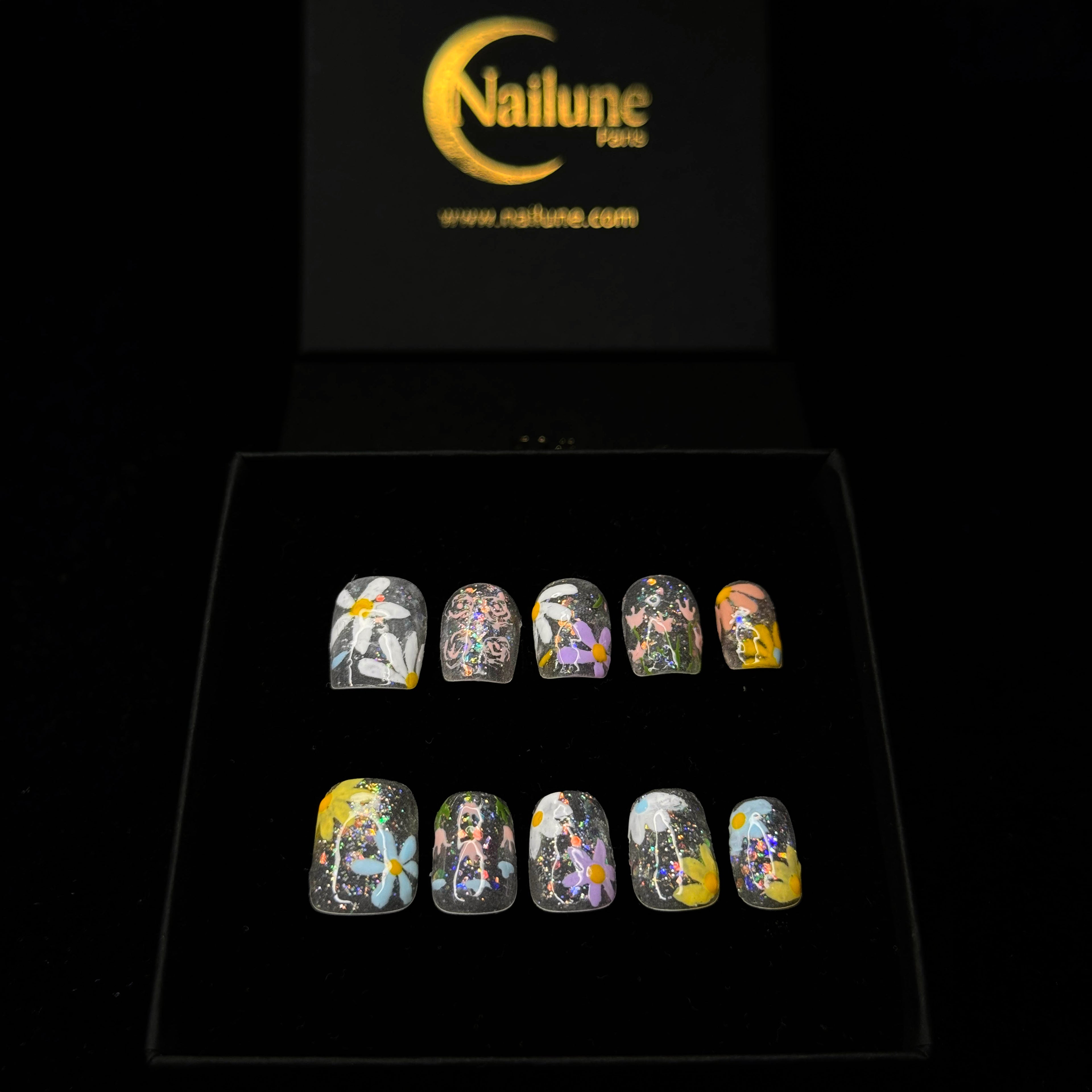 Faux-ongles Carré press on Pastel Garden Blanc Brillant